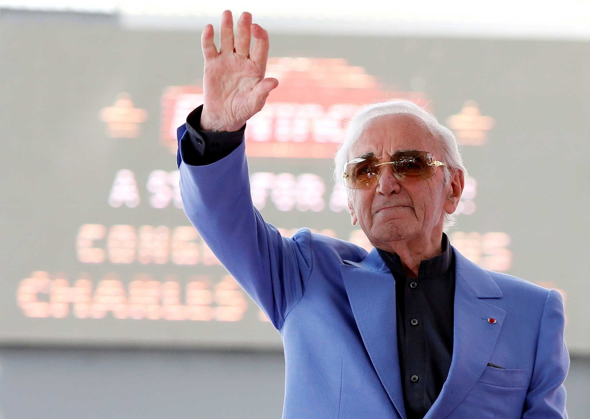 1920x1363 Charles Aznavour Wallpaper