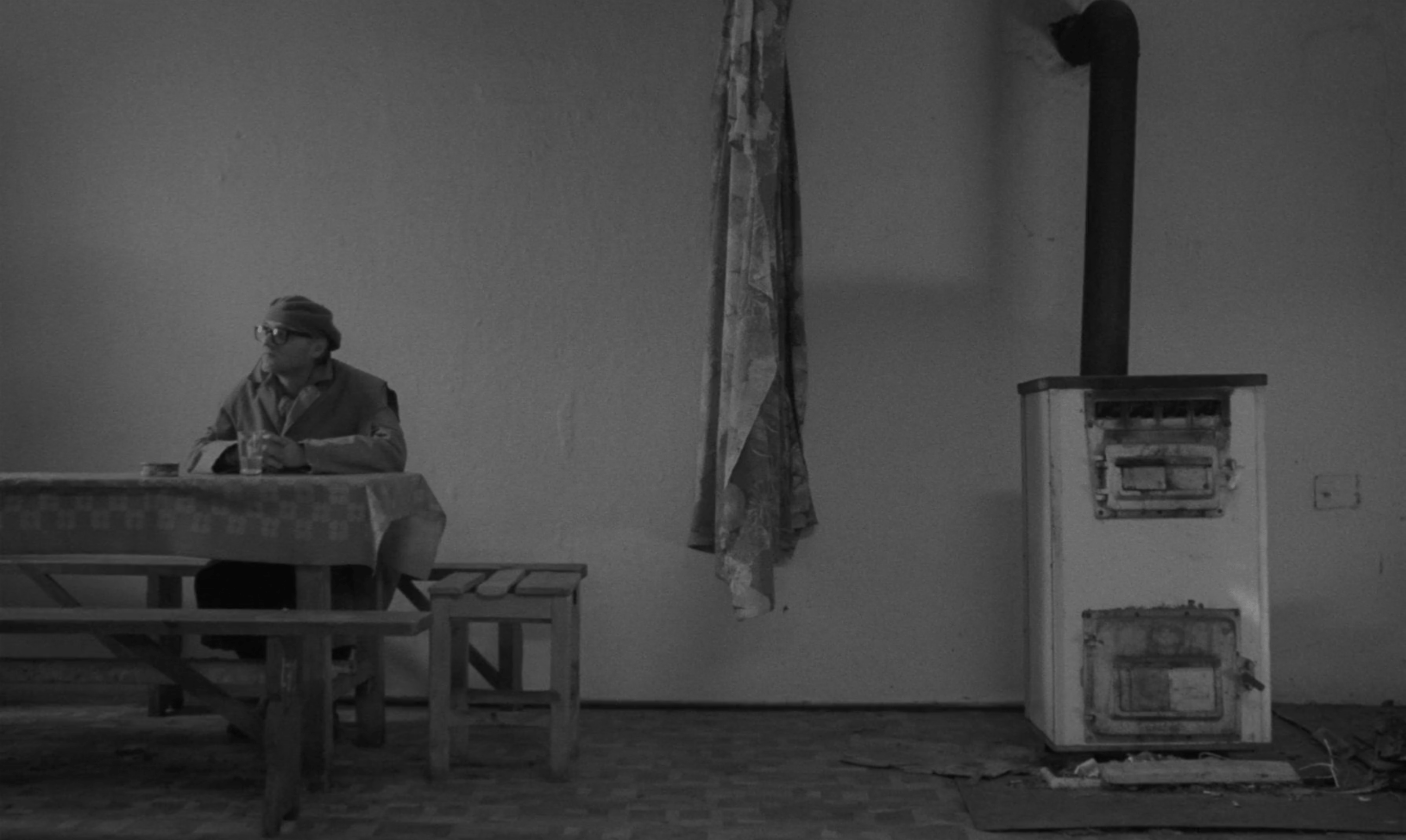 2880x1722 Sátántangó (1994)