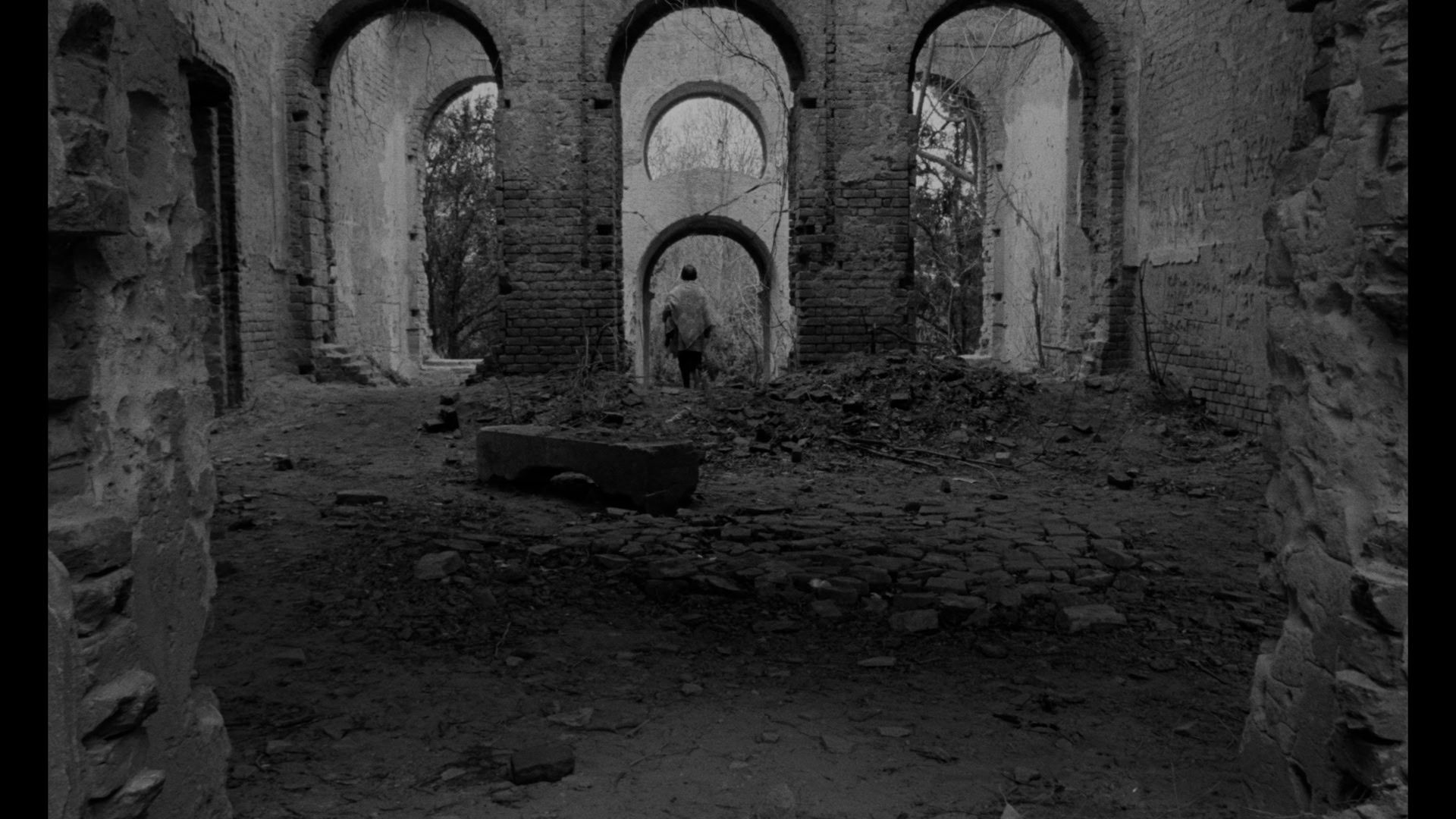 1920x1080 Sátántangó, dir. Béla Tarr. Courtesy of Arbelos Films. Contemporary Lynx on art & visual culture