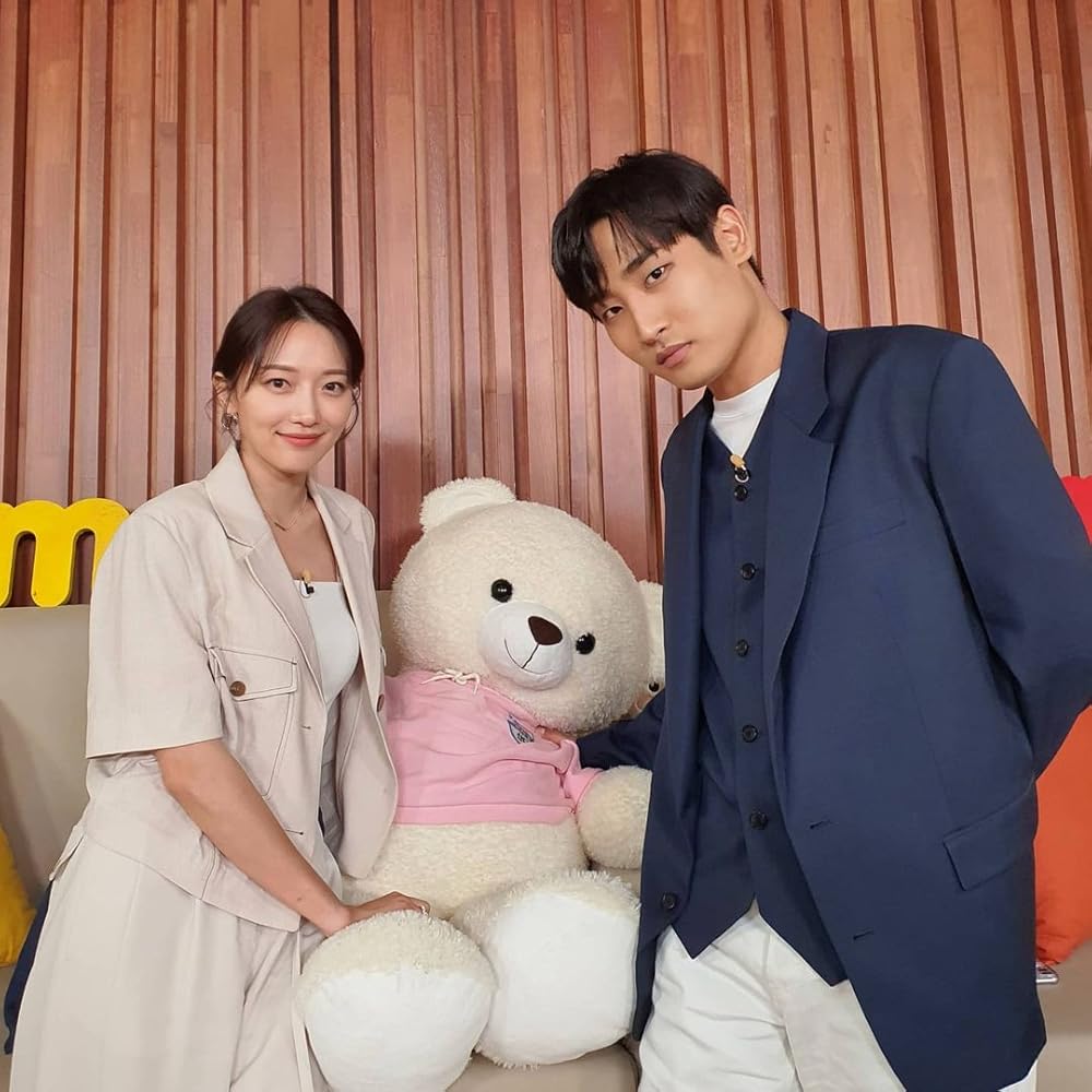 1000x1000 I Live Alone Ye Jin's Exemplary House (Pyo Ye Jin) / Parc Jae Jung's Good Single Life To Observe (TV Episode 2021)
