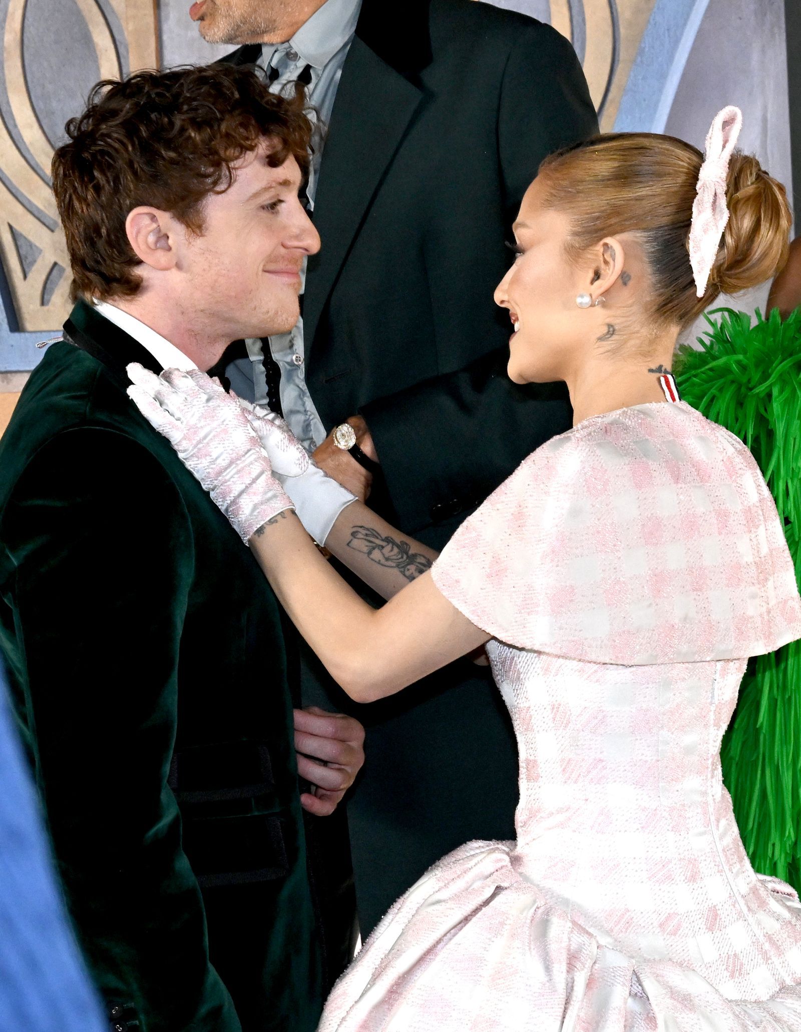 1600x2063 Ariana Grande and Ethan Slater: A Complete Timeline of Events