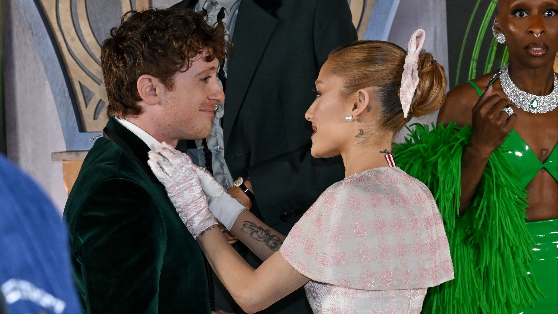 1920x1080 Did Ariana Grande And Ethan Slater Cheat On Their Exes? An Enlightening Timeline