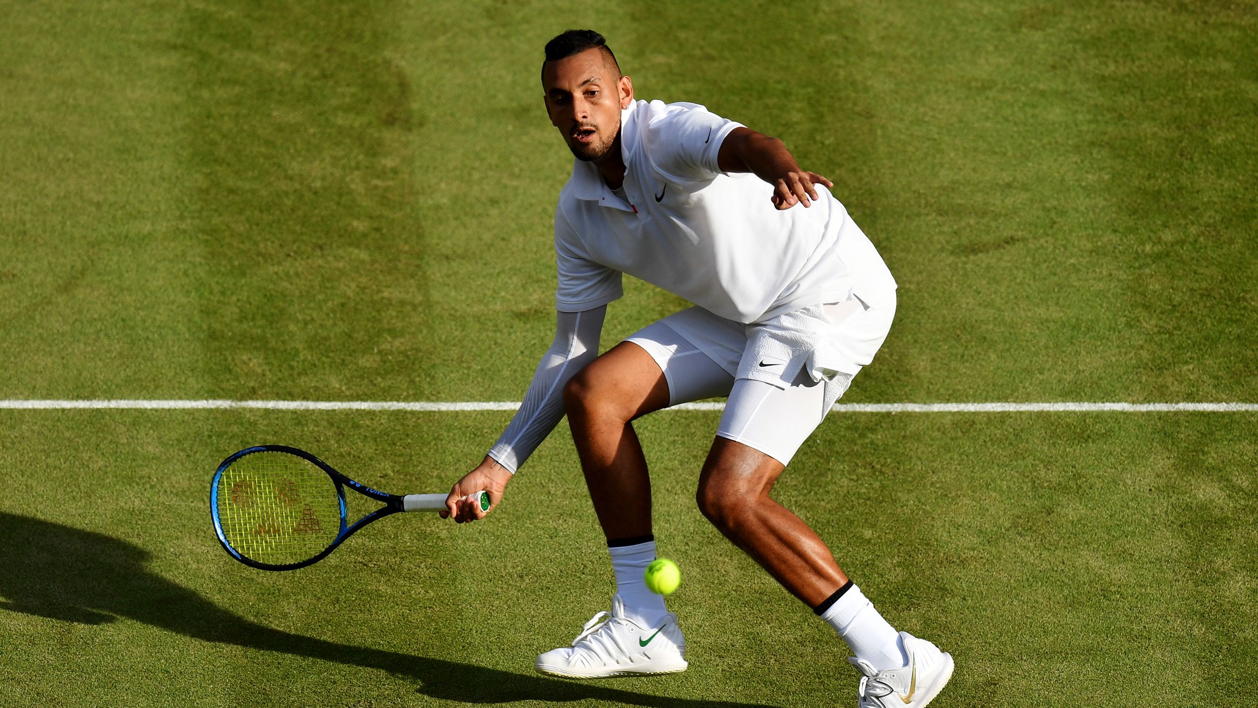 2560x1440 Wimbledon 2019: Kyrgios vs. Nadal and the Difference Between an Entertainer and a Champion. The New Yorker