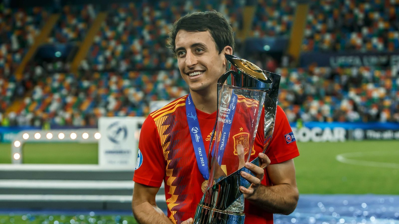 1600x900 Mikel Oyarzabal Wallpaper
