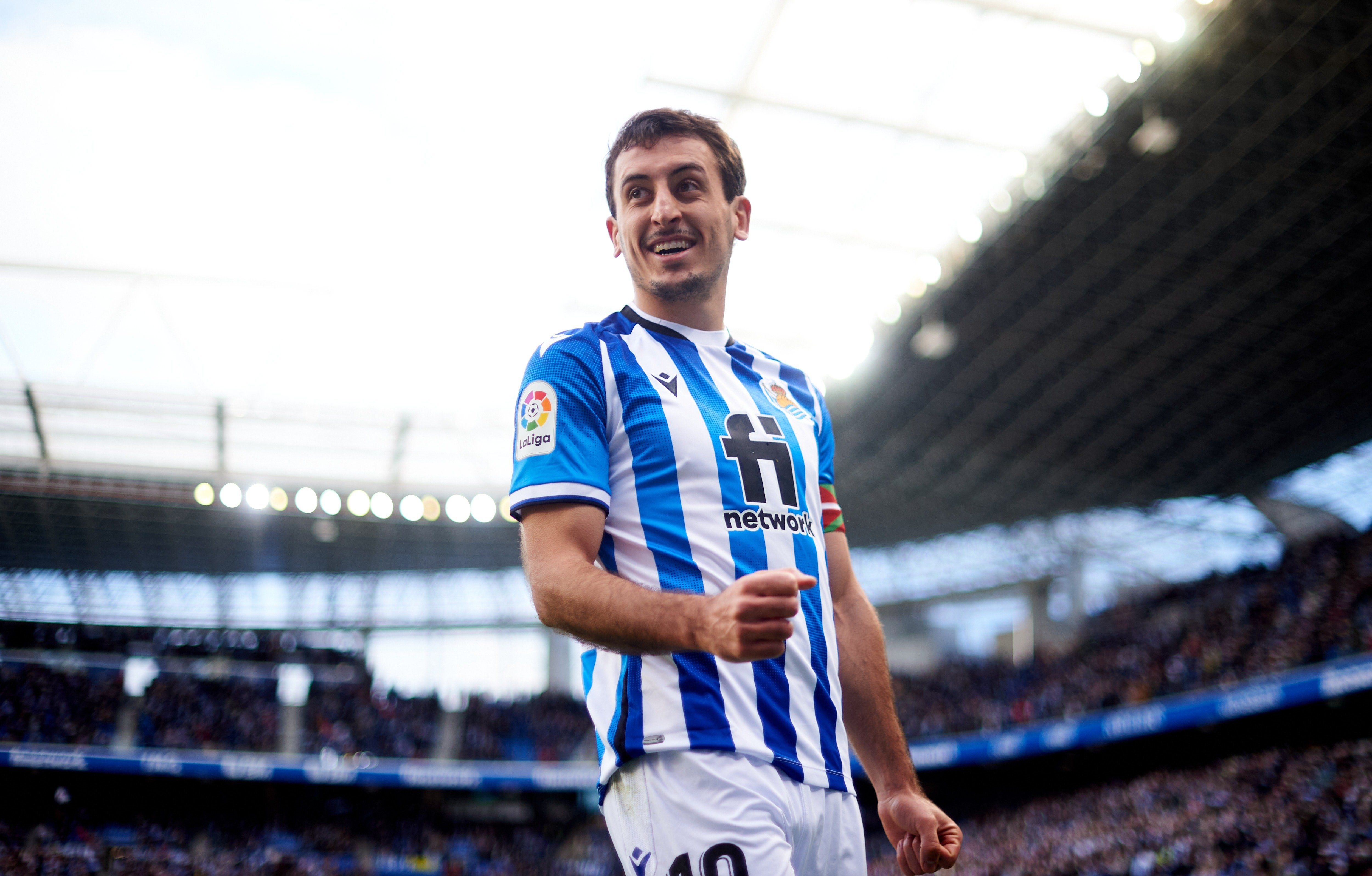 5000x3196 Mikel Oyarzabal returns to Real Sociedad training after ACL tear Spanish Football News