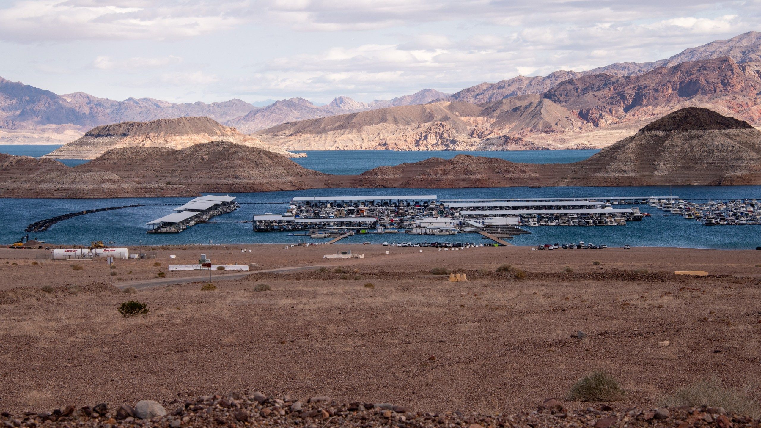 2560x1440 Projections show record low water level coming soon to Lake Mead near Las Vegas