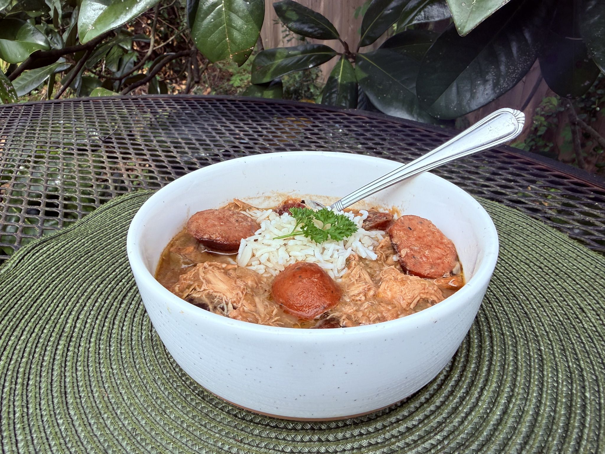 2048x1536 Classic Louisiana Chicken and Sausage Gumbo