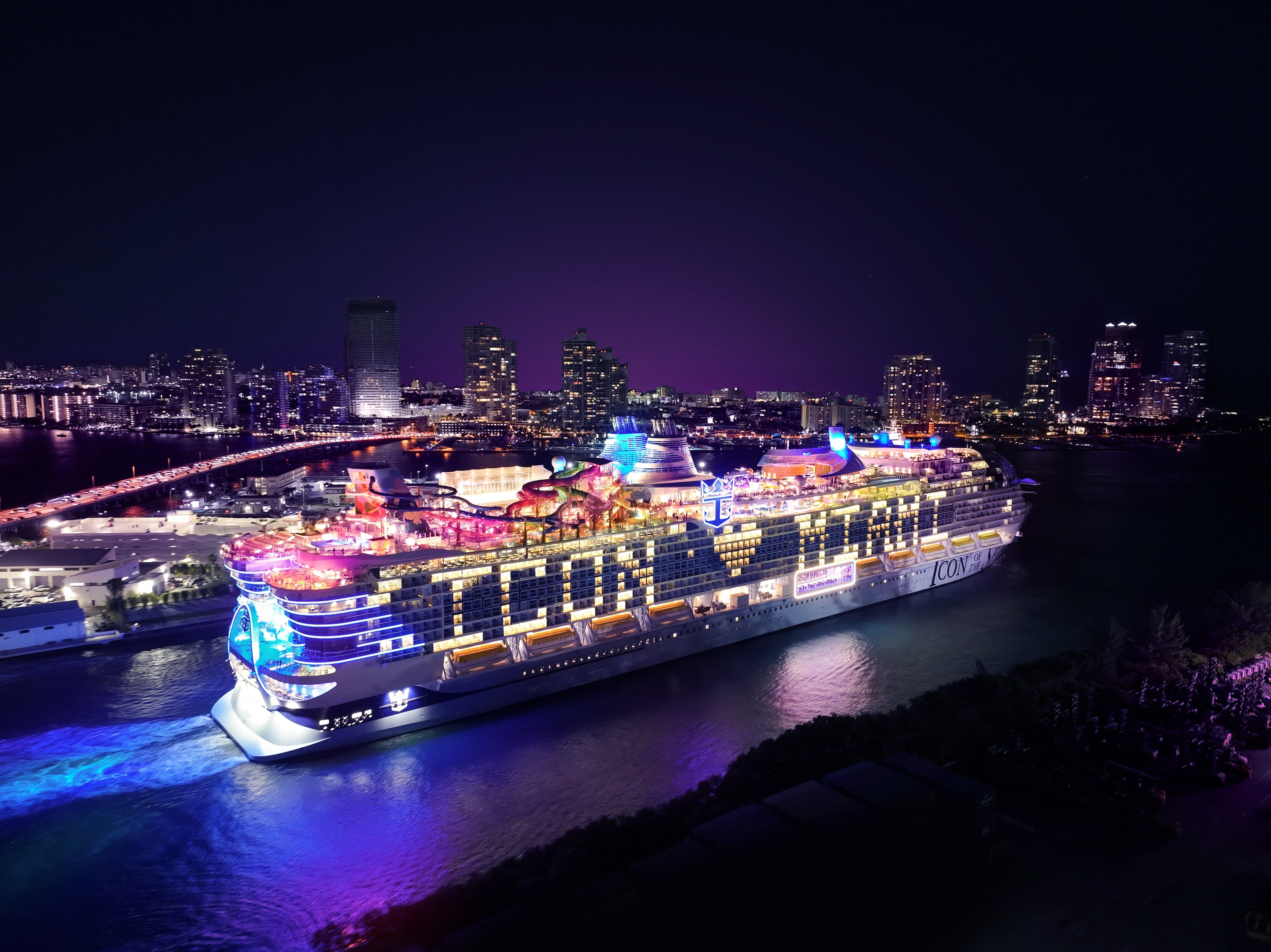 5280x3956 Icon of the Seas: the Icon of Vacations