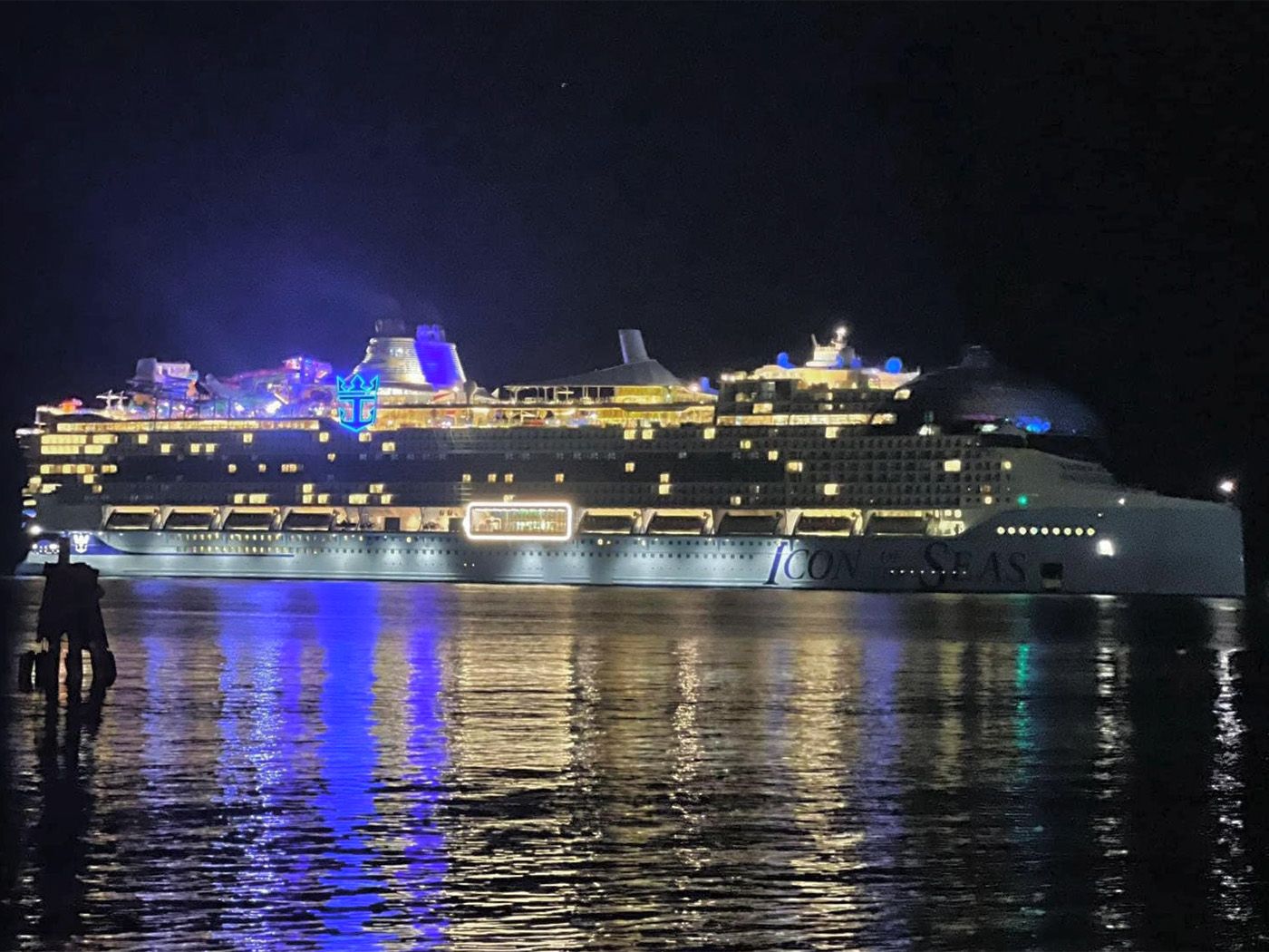 1400x1050 Icon of the Seas Resin Flooring