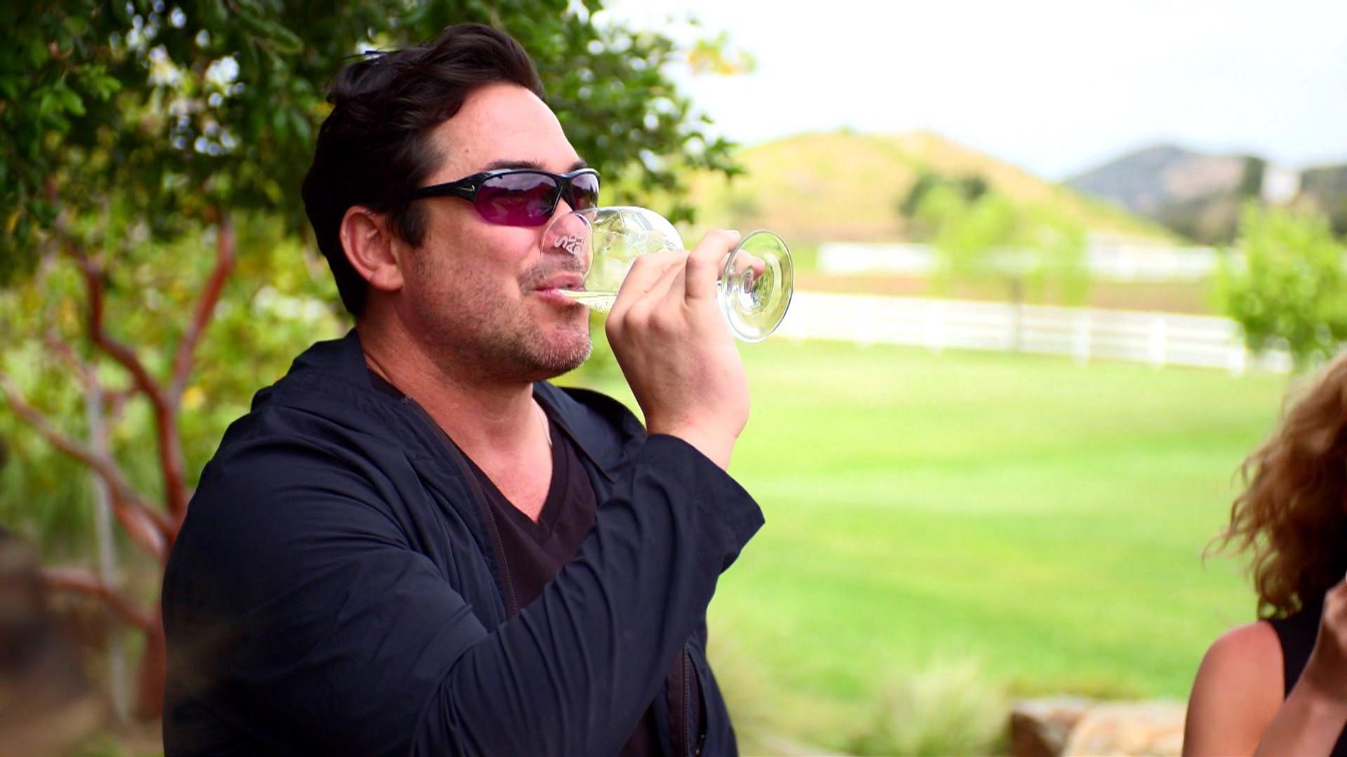 1920x1080 Dean Cain gives Kathie Lee and Hoda a tour of LA (including a wine safari)