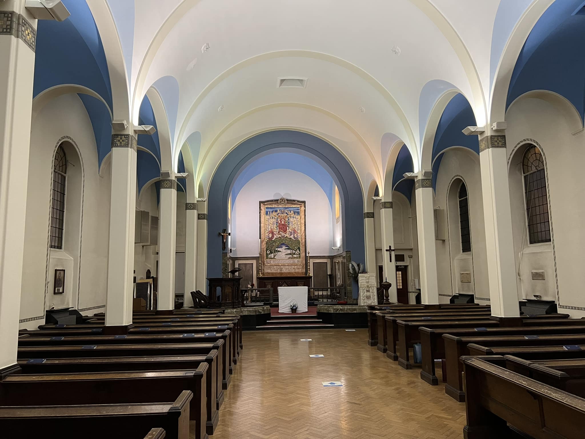 2048x1536 St Luke's Chapel