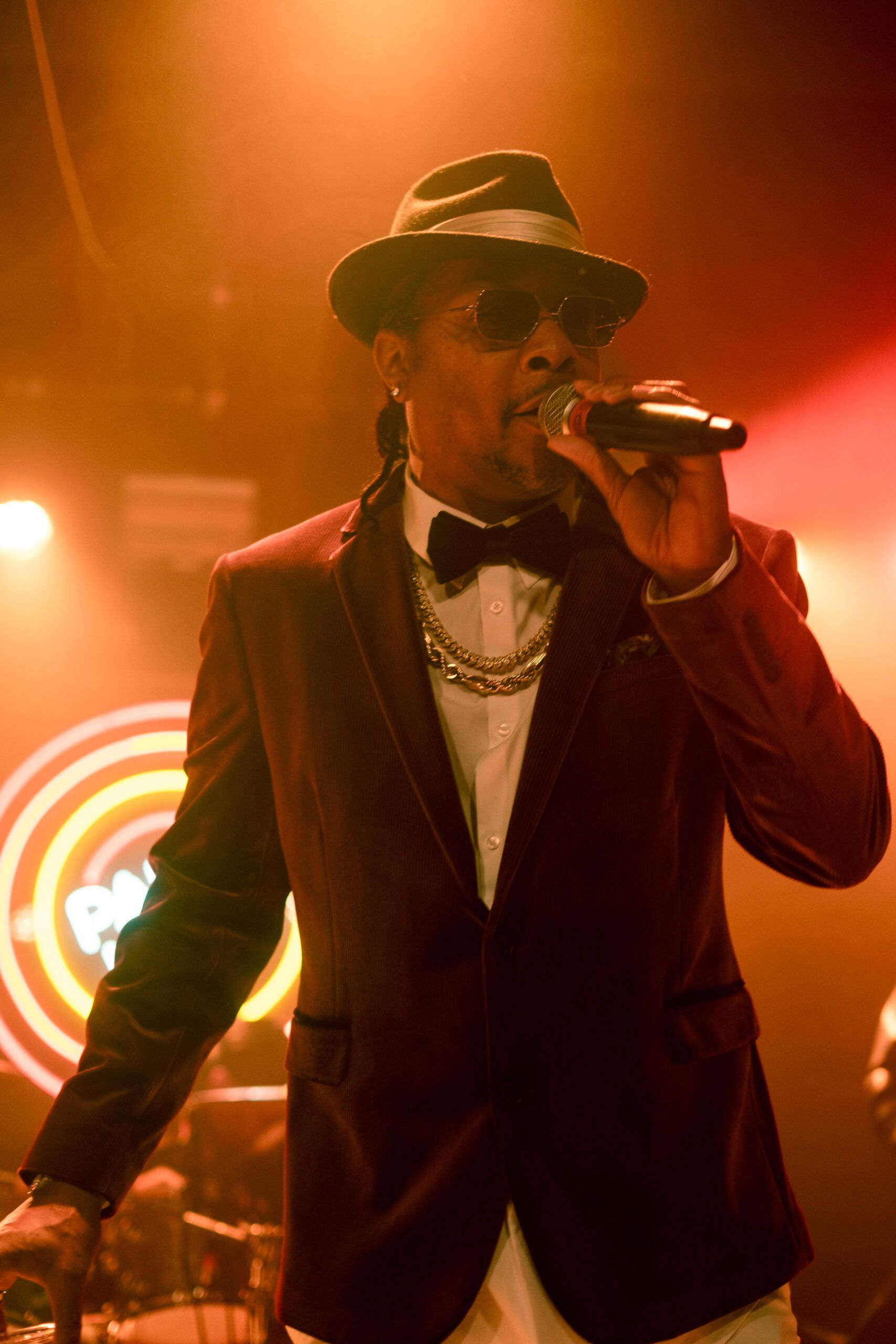 1707x2560 DJ Quik Shuts Down Panic in LA New Year's Celebration with Epic Performance