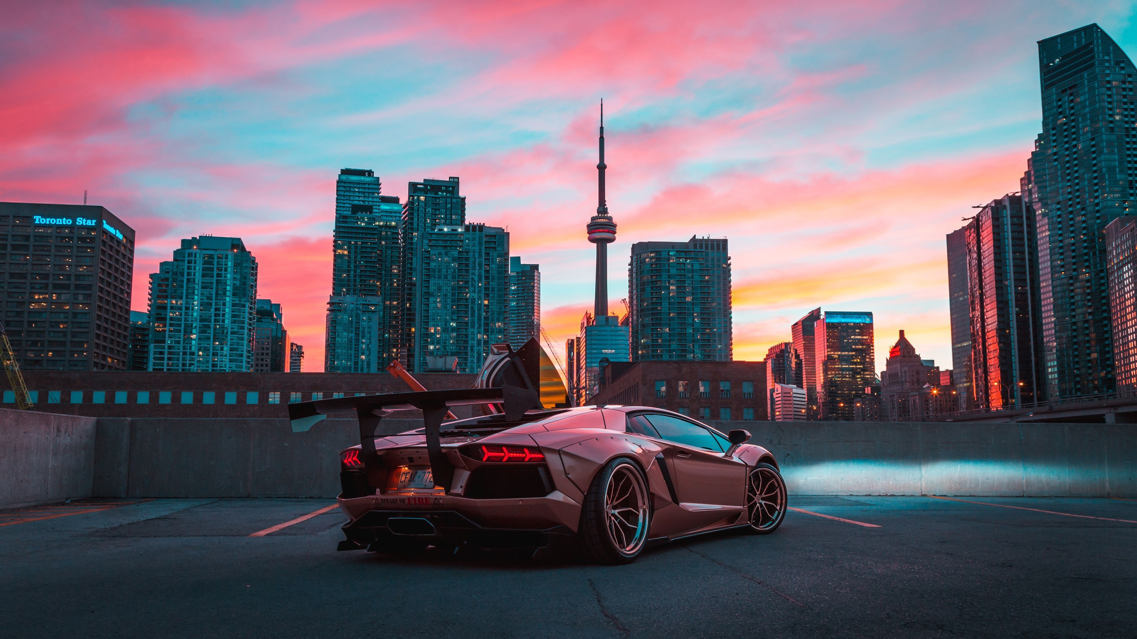 3840x2160 Cars In City Wallpaper