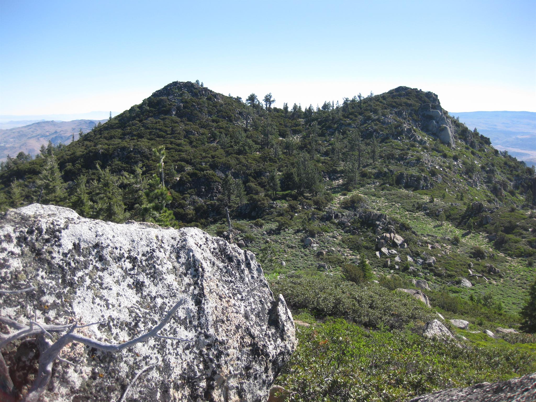 2048x1536 Adams Peak