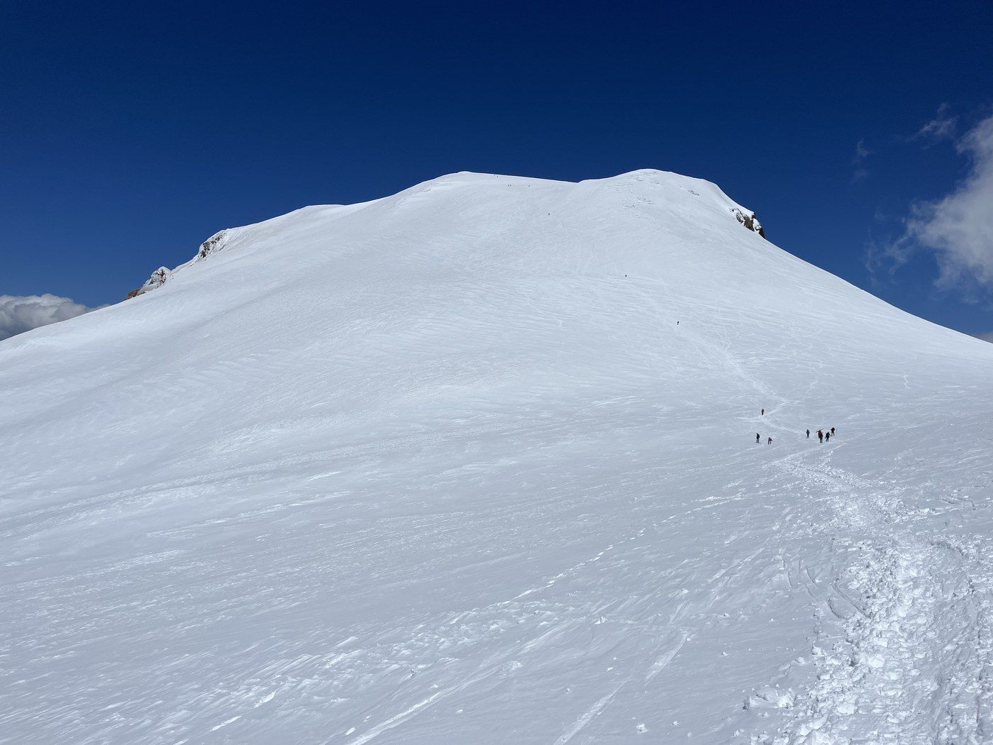 1400x1050 Mount Adams South Climb