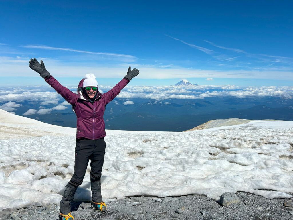 1024x768 Climbing Washington's Mount Adams