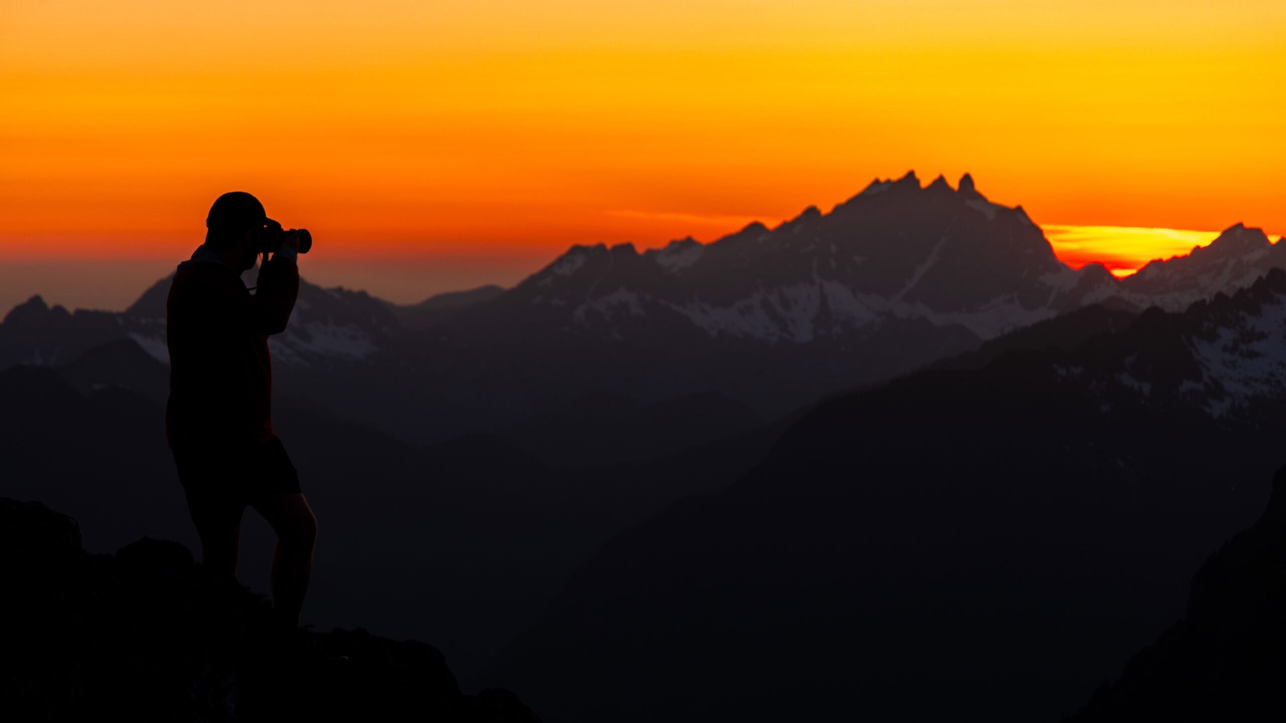 2560x1440 The 9 Best Hikes Along the Mountain Loop Highway in Washington