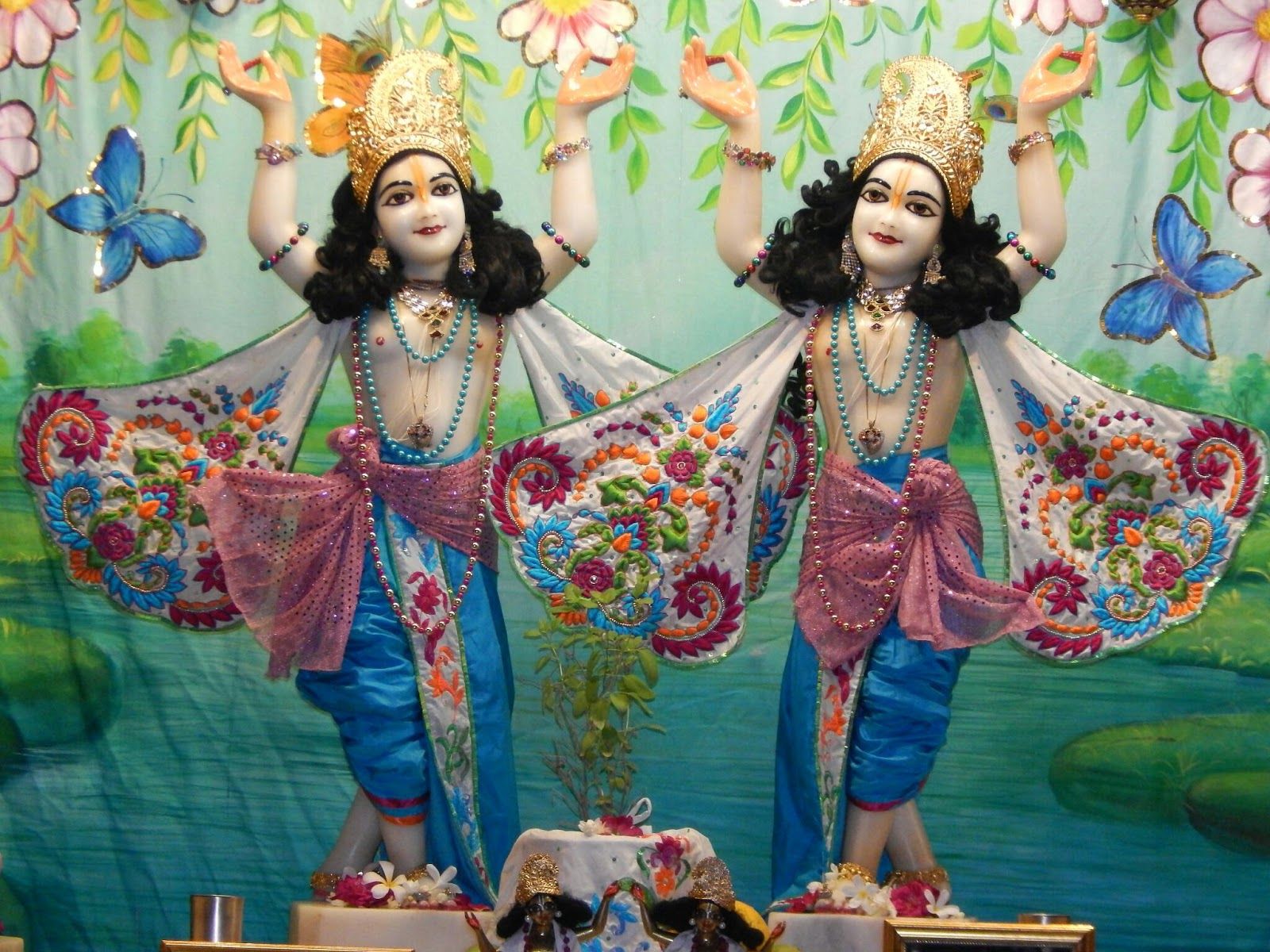 1600x1200 Moods of Vraja: Nitai Gauranga