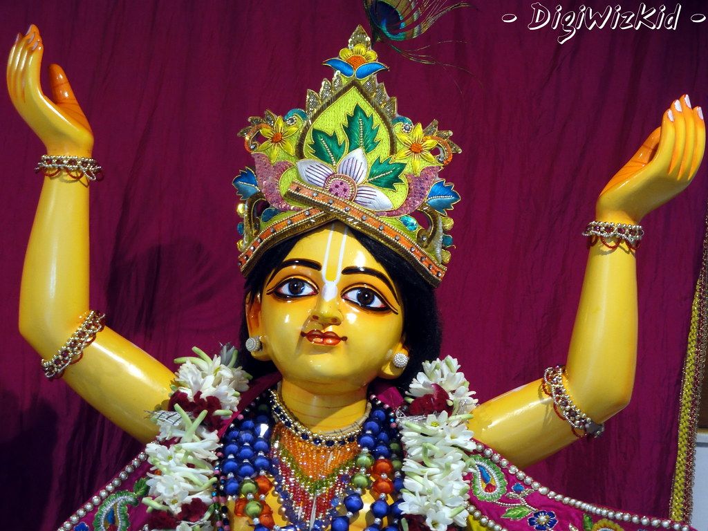 1024x768 Gaur Chand closeup. Deity of Lord Gauranga Mahaprabhu