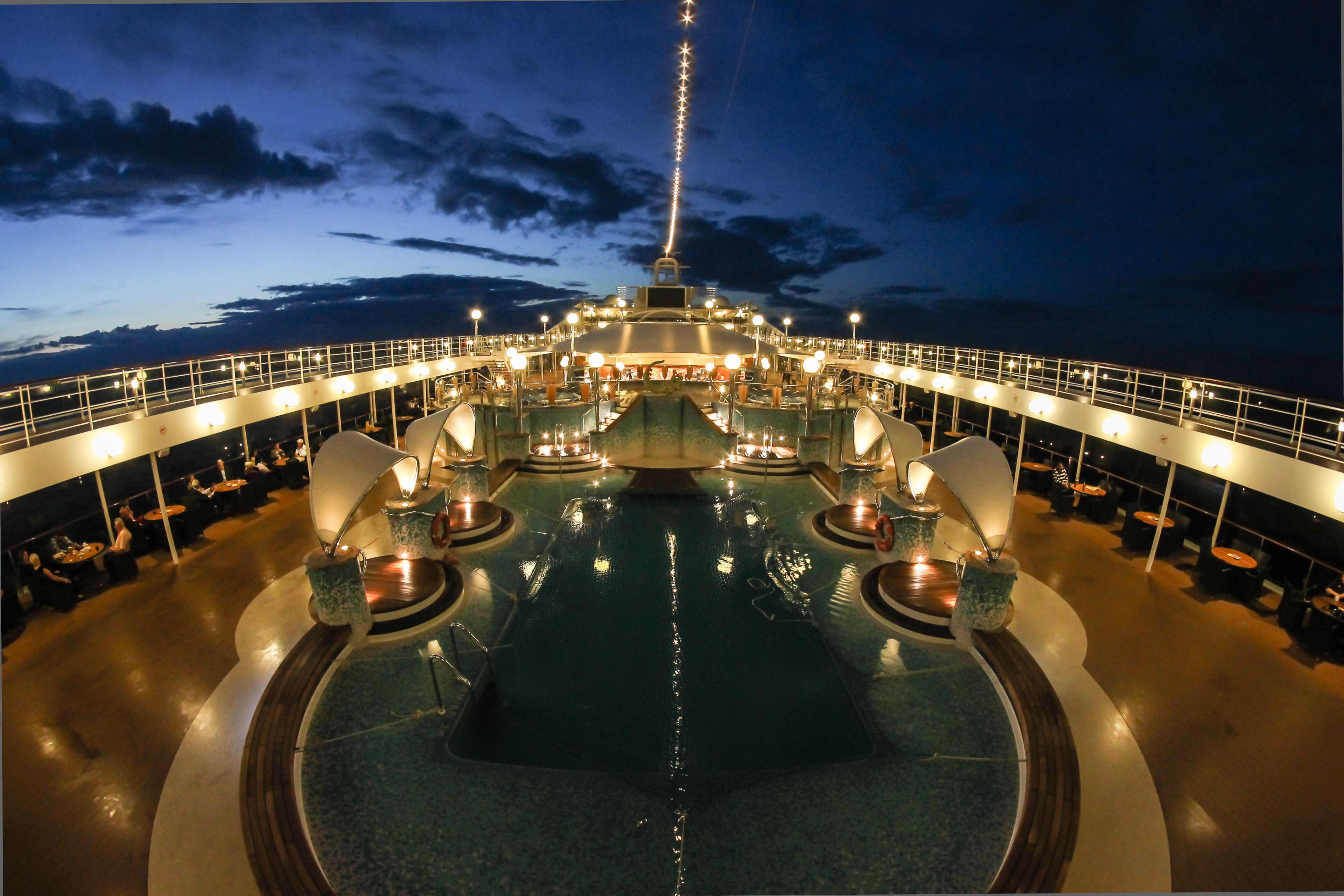 4272x2848 Ship Deck Wallpaper