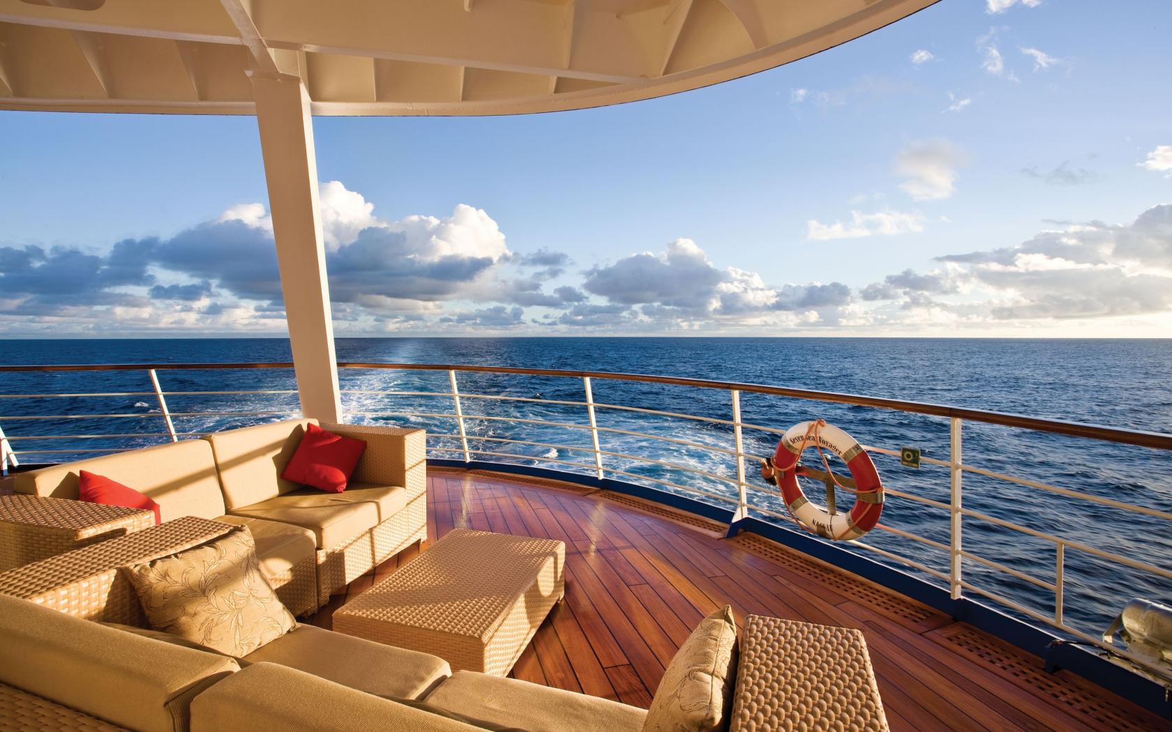 1680x1050 yacht Wallpaper HD / Desktop and Mobile Background
