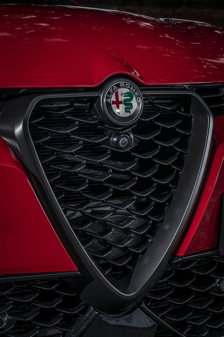 768x1152 Alfa Romeo Tonale Veloce quality free high resolution car image, picture and photo