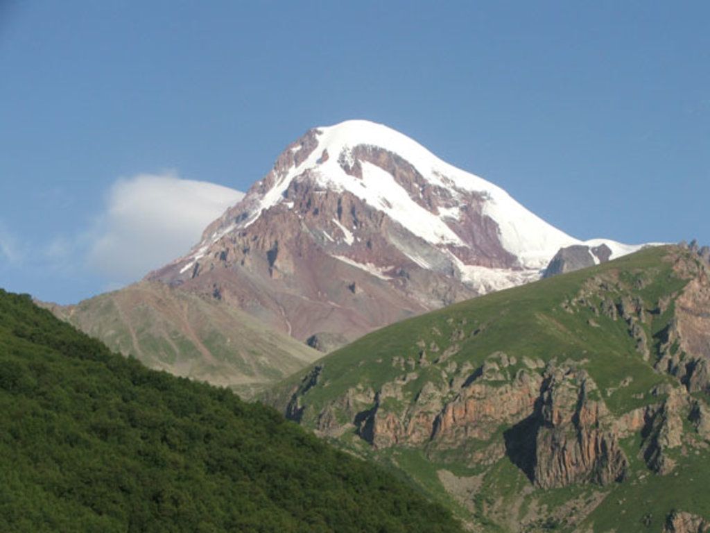 1024x768 North Ossetia–Alania Mountains
