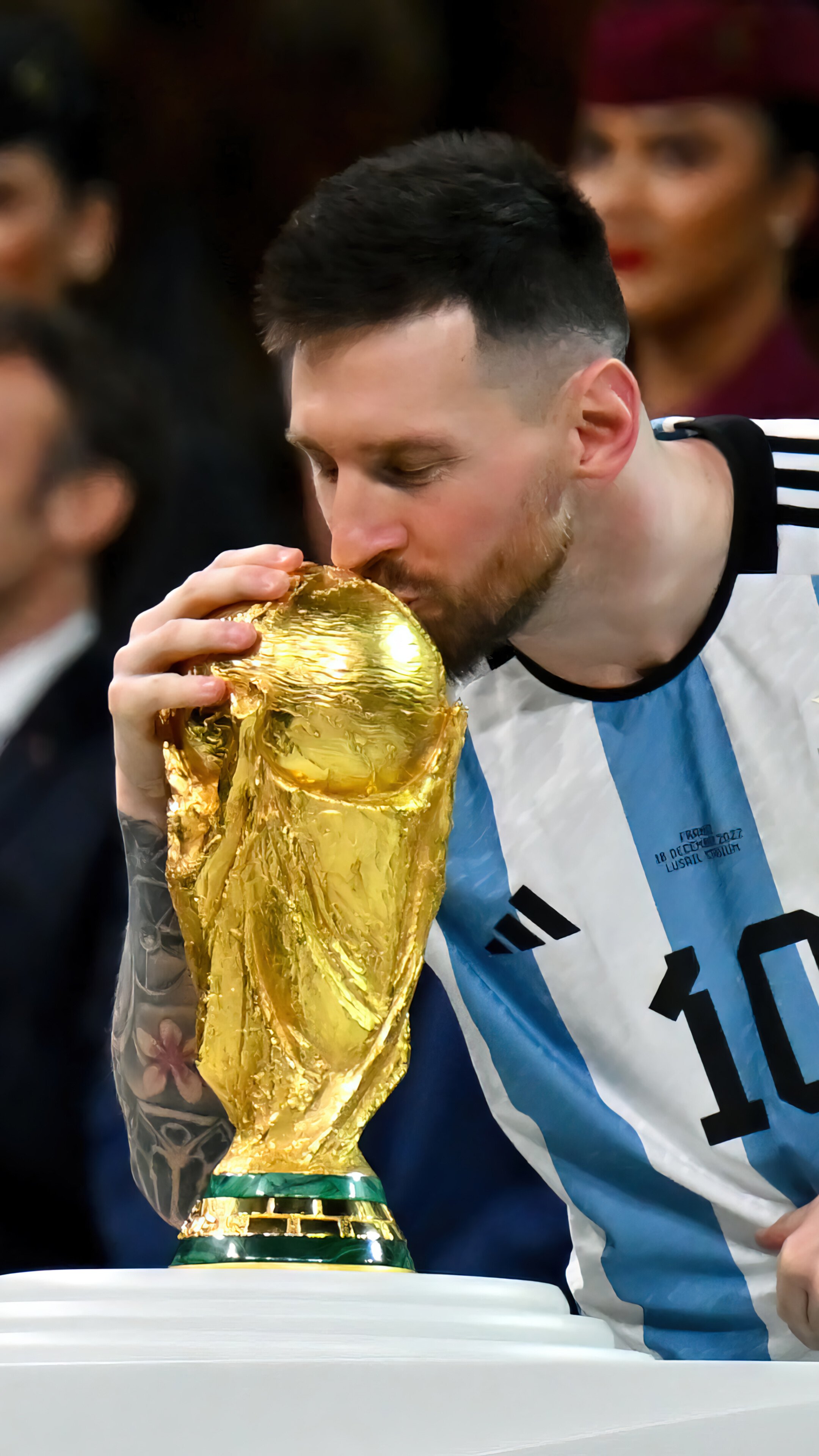 2160x3840 Lionel Messi iPhone World Cup Wallpaper