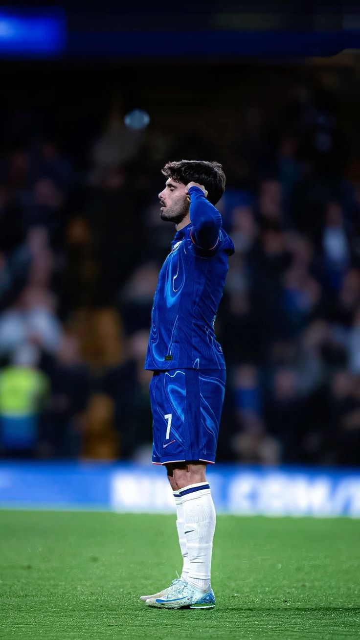 736x1308 Pedro Neto Chelsea