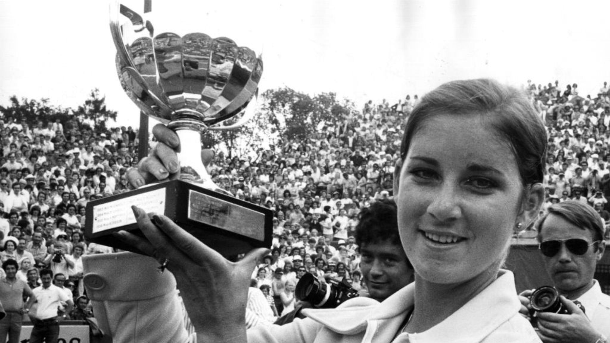 2048x1152 Chris Evert, Justine Henin, Steffi Graf and six 'Queens of clay'