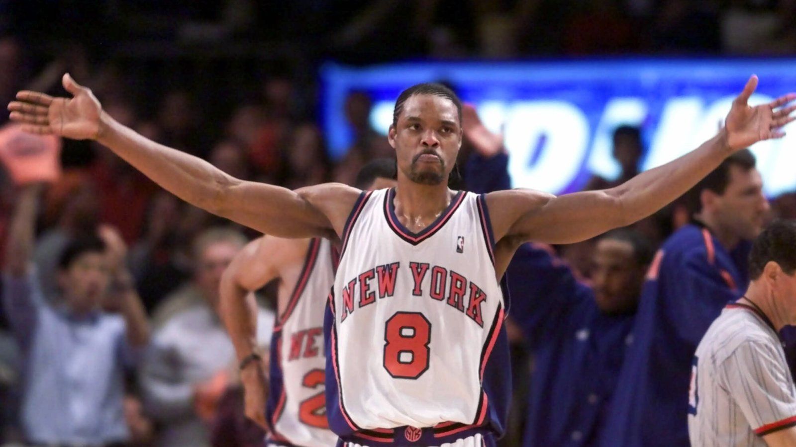 1600x900 Ex Knick Latrell Sprewell Returns To MSG, 2 Days After Charles Oakley's Ban