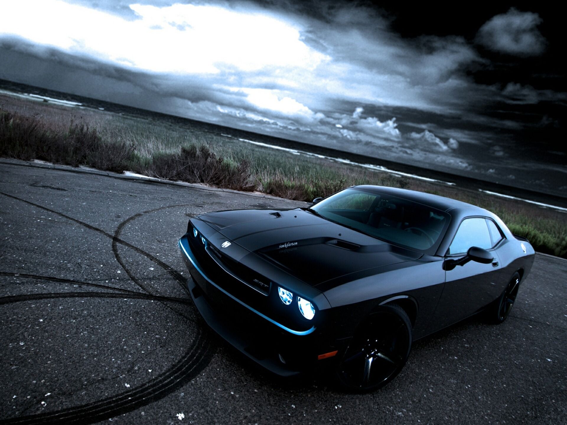 1920x1440 Wallpaper black, Dodge, Challenger, drift for mobile and desktop, section dodge, resolution 1920x1440