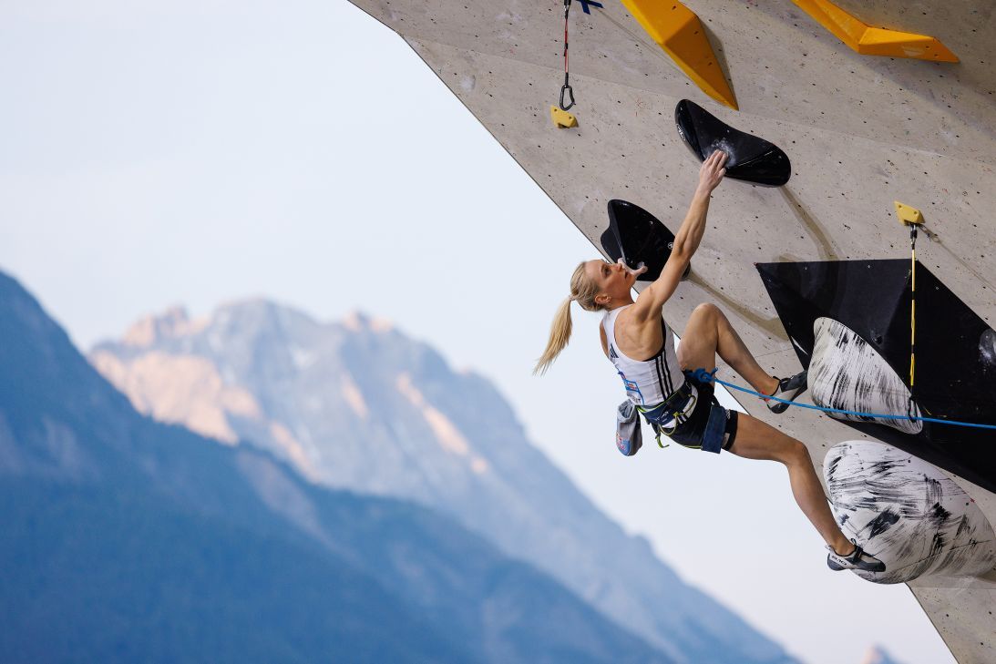 1093x729 Janja Garnbret: Olympic champion warns that climbing has a 'cultural' problem with eating disorders
