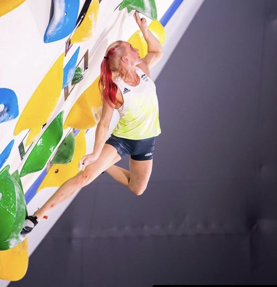 900x934 Janja Garnbret.O.A.T. On The Competition Arena Life News