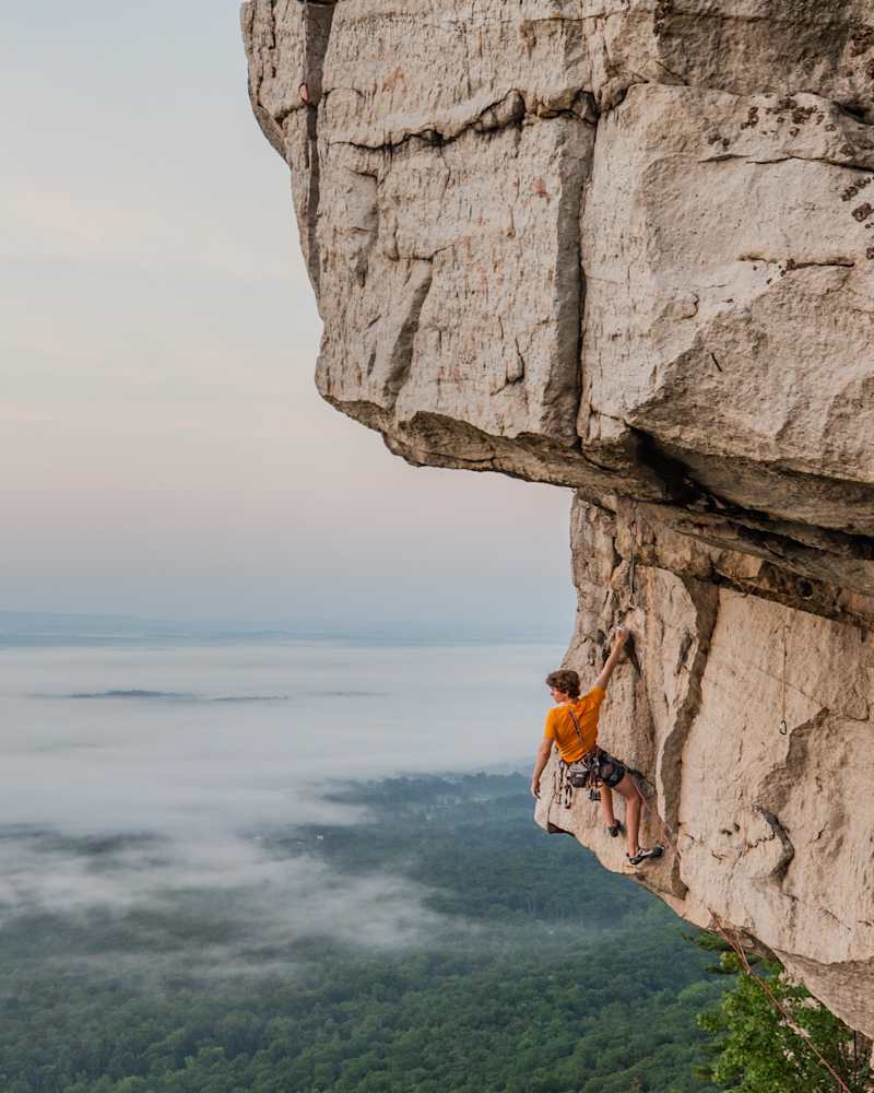 800x1000 Janja Garnbret: First female ascent of Bibliographie
