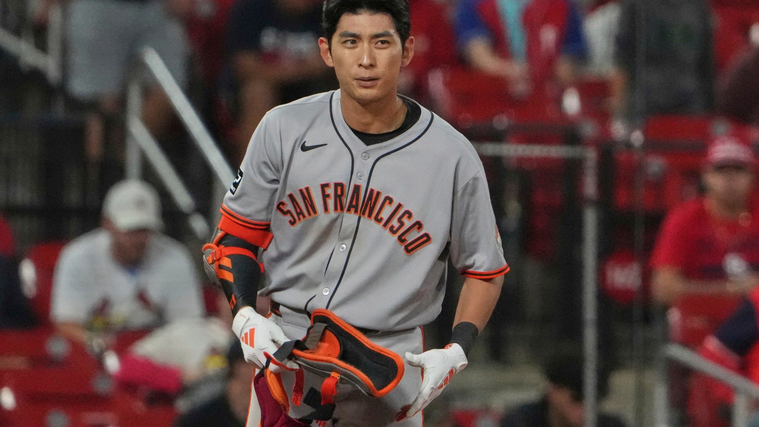 2560x1440 Giants' Jung Hoo Lee detained