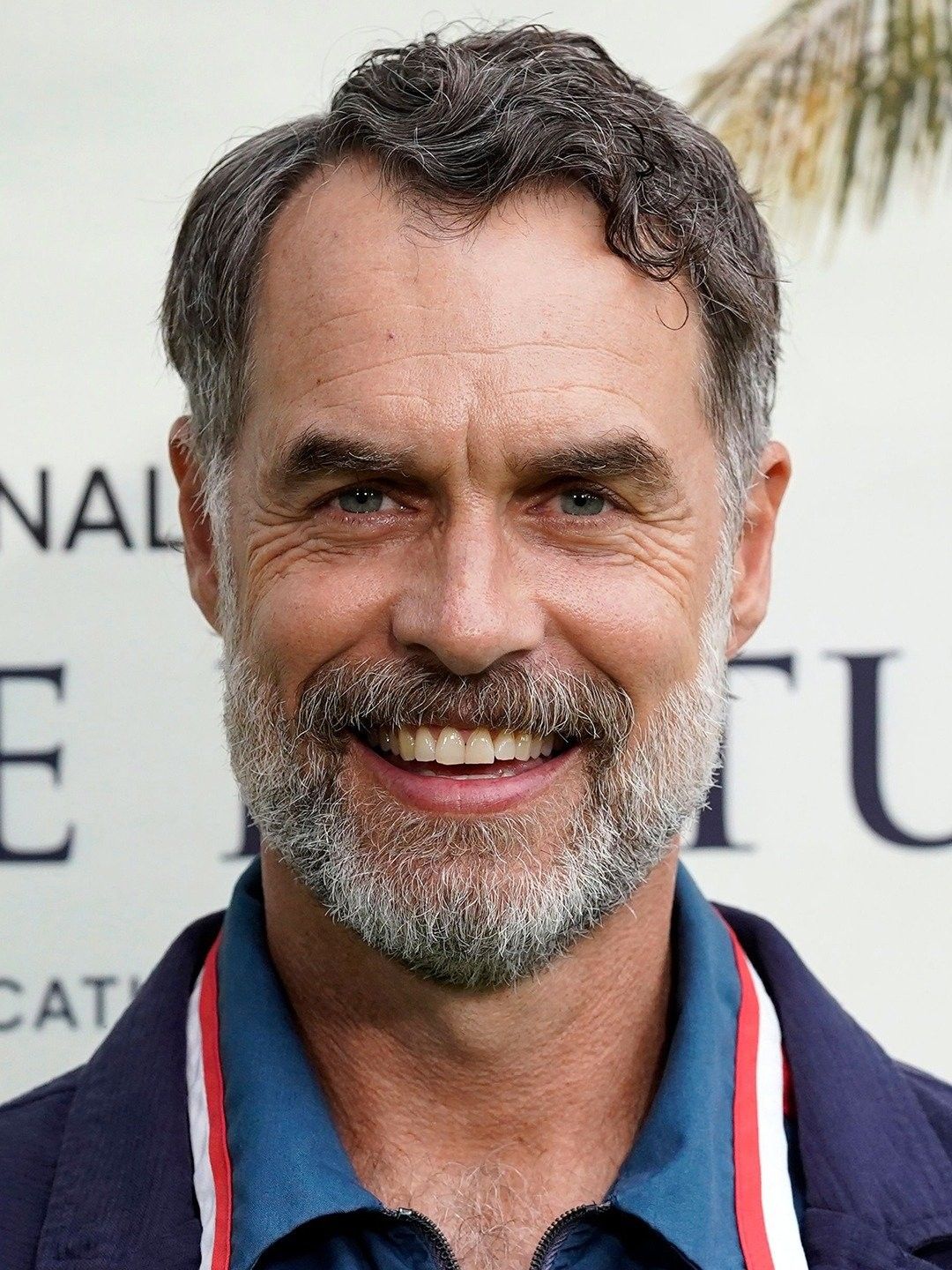 1080x1440 Murray Bartlett Picture