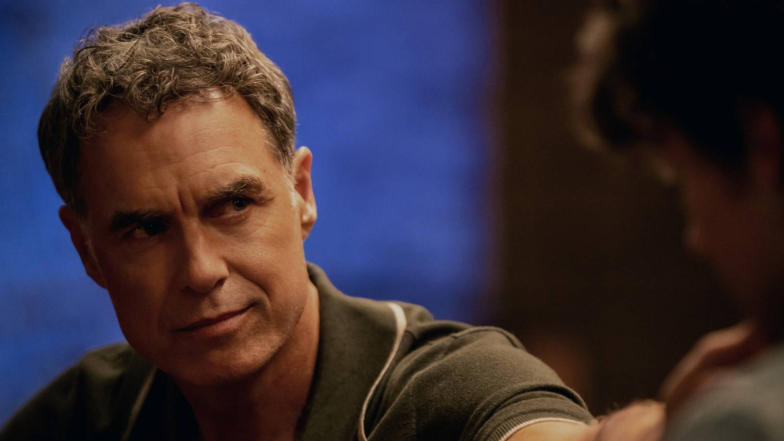1600x900 Apple TV's Dark New 10 Part Thriller With 86% RT Is 1 Of The Biggest Shows In The World