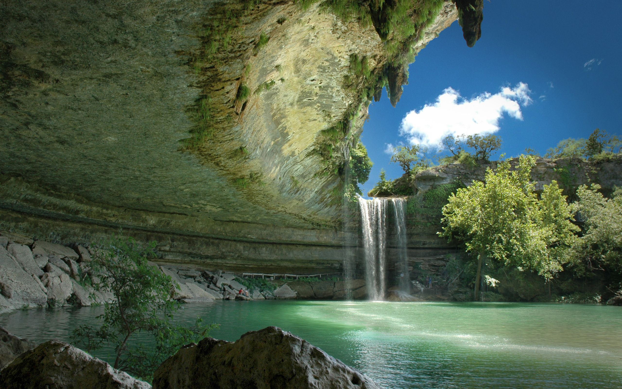 2560x1600 Grotto Wallpaper