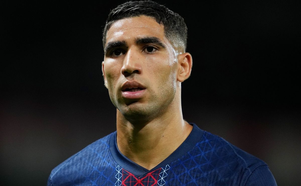 1200x740 Report: PSG's Achraf Hakimi suffers hamstring tear, out vs Bayern but avoids 2026 World Cup scare Soccer Talk