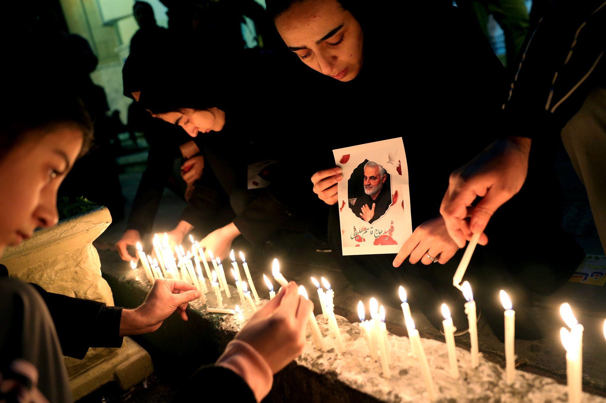 2048x1365 Iranians Close Ranks Behind Leaders After U.S. Kills Popular