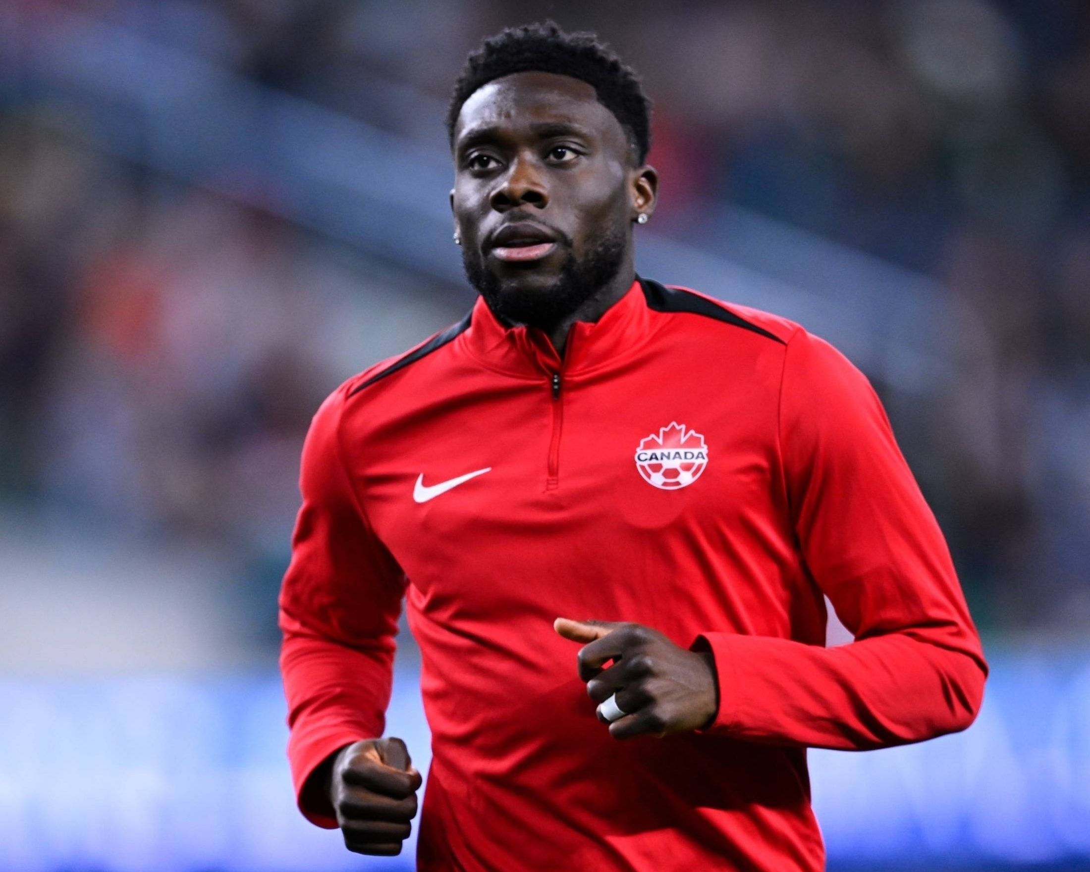 2200x1761 Alphonso Davies provides World Cup fitness update