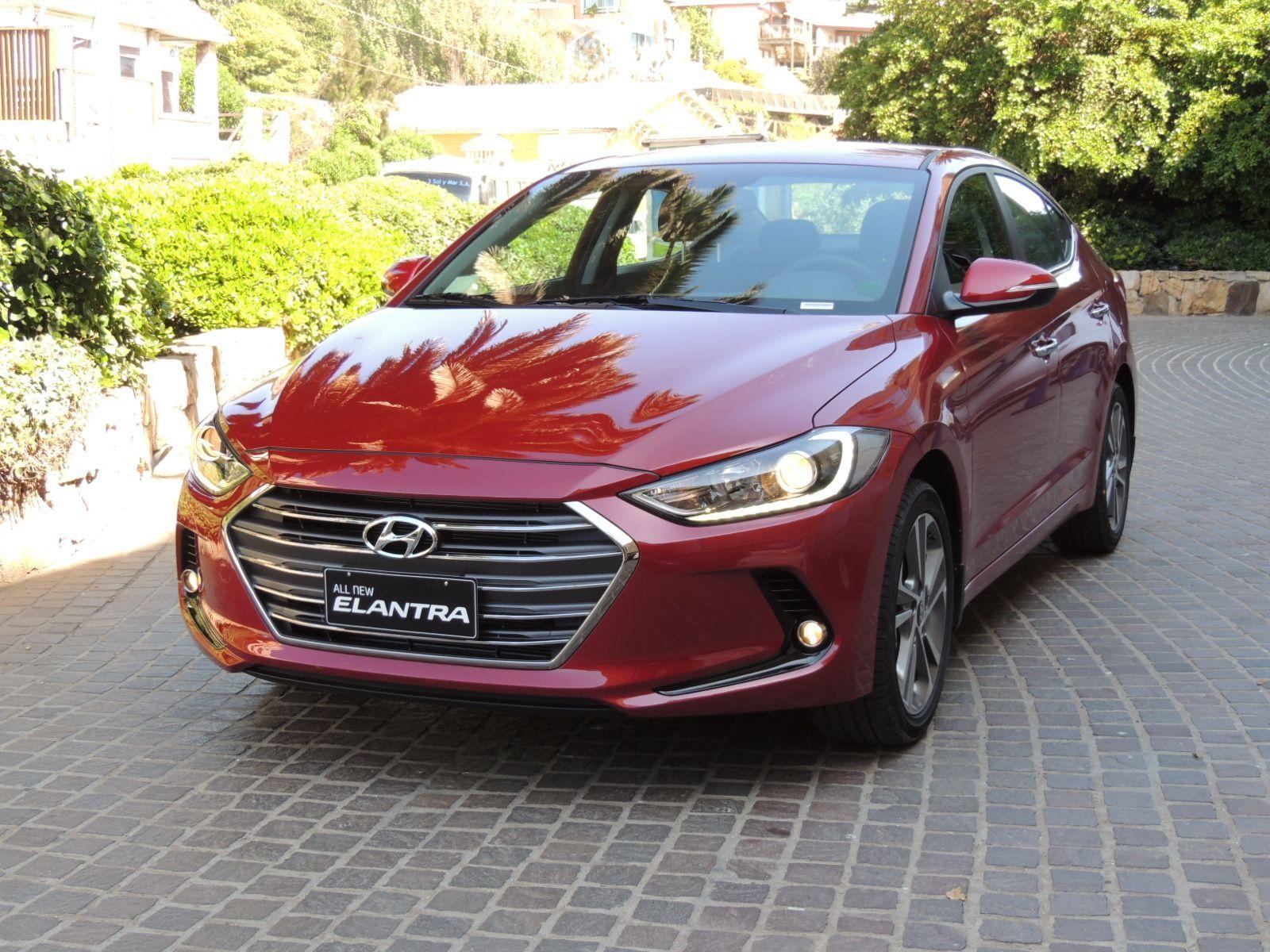 1600x1200 Hyundai Verna HD Photo All Latest New Model Wallpaper