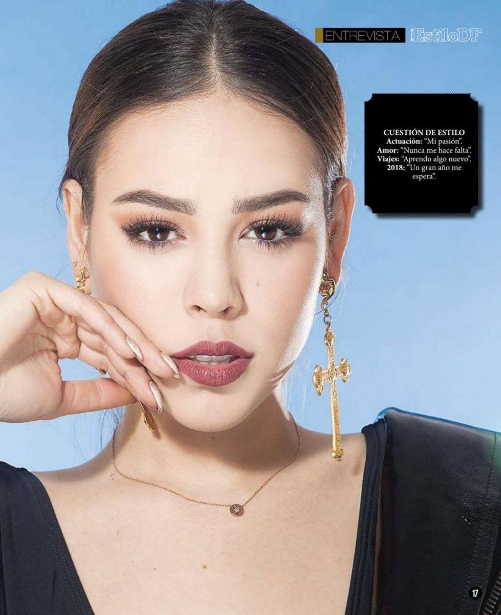 978x1200 Danna Paola wallpaper