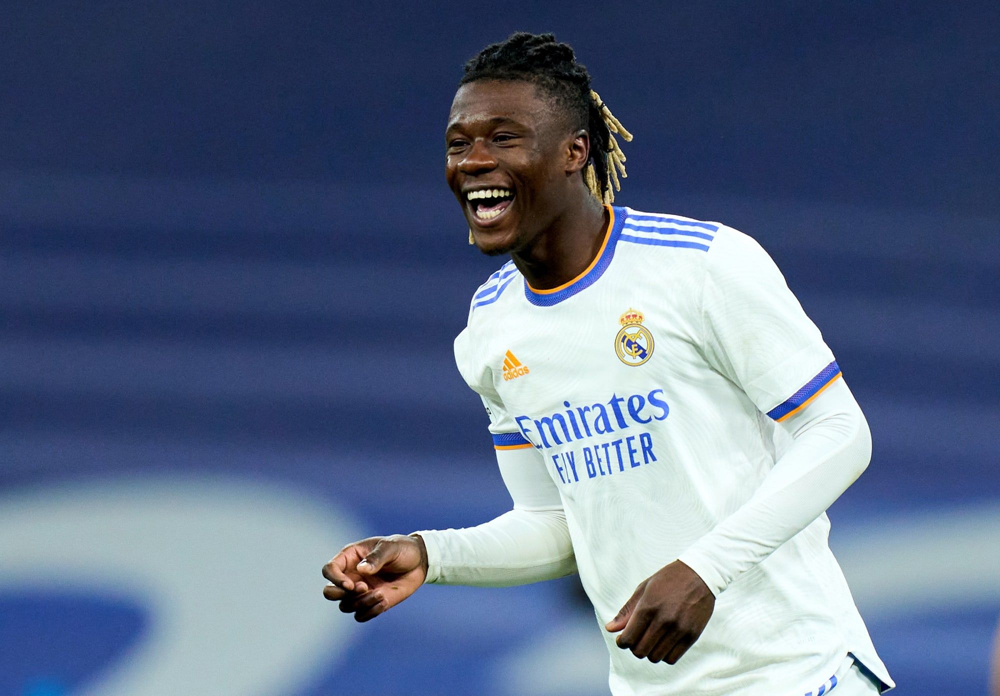 2000x1392 Eduardo Camavinga 2022 Wallpaper