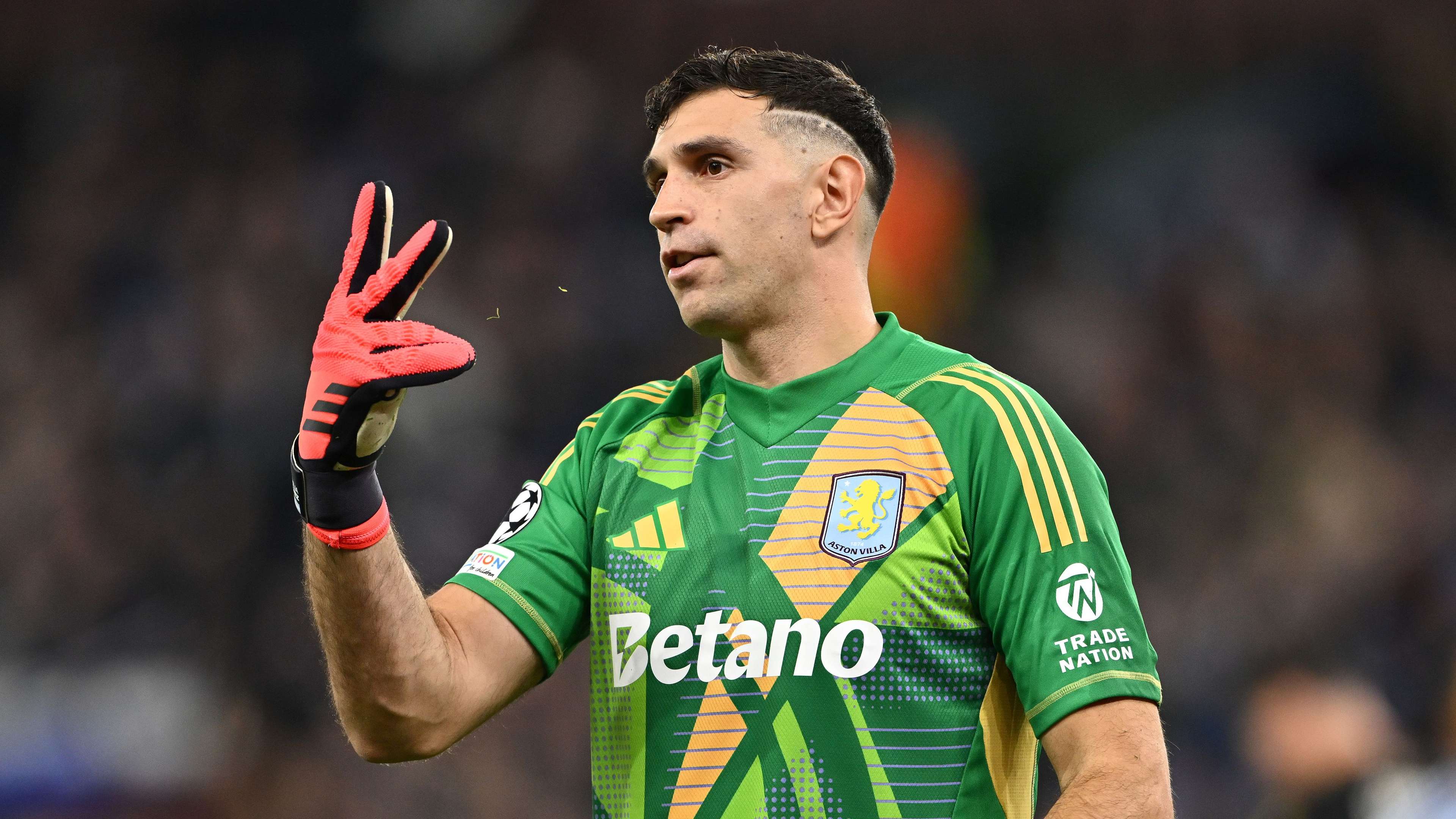 3840x2160 Chelsea enter Emiliano Martinez race! Blues keen to sign Aston Villa goalkeeper who is reportedly 'dreaming' of Manchester United move amid rival interest from Galatasaray and La Liga. Goal.com US