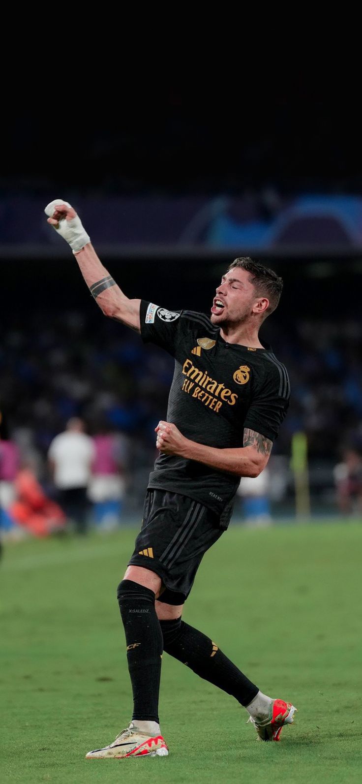 736x1593 Federico Valverde
