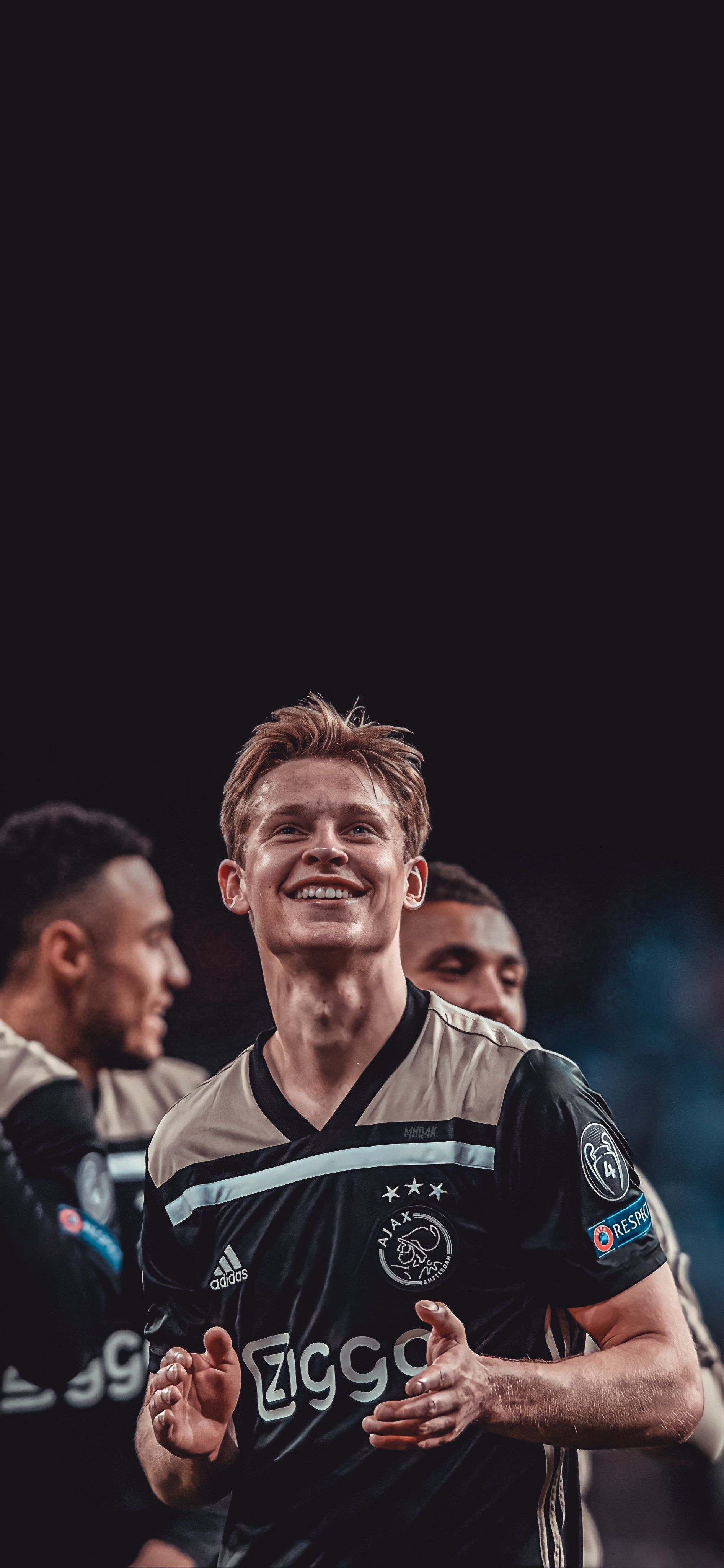 1892x4096 Frenkie De Jong iPhone Wallpaper