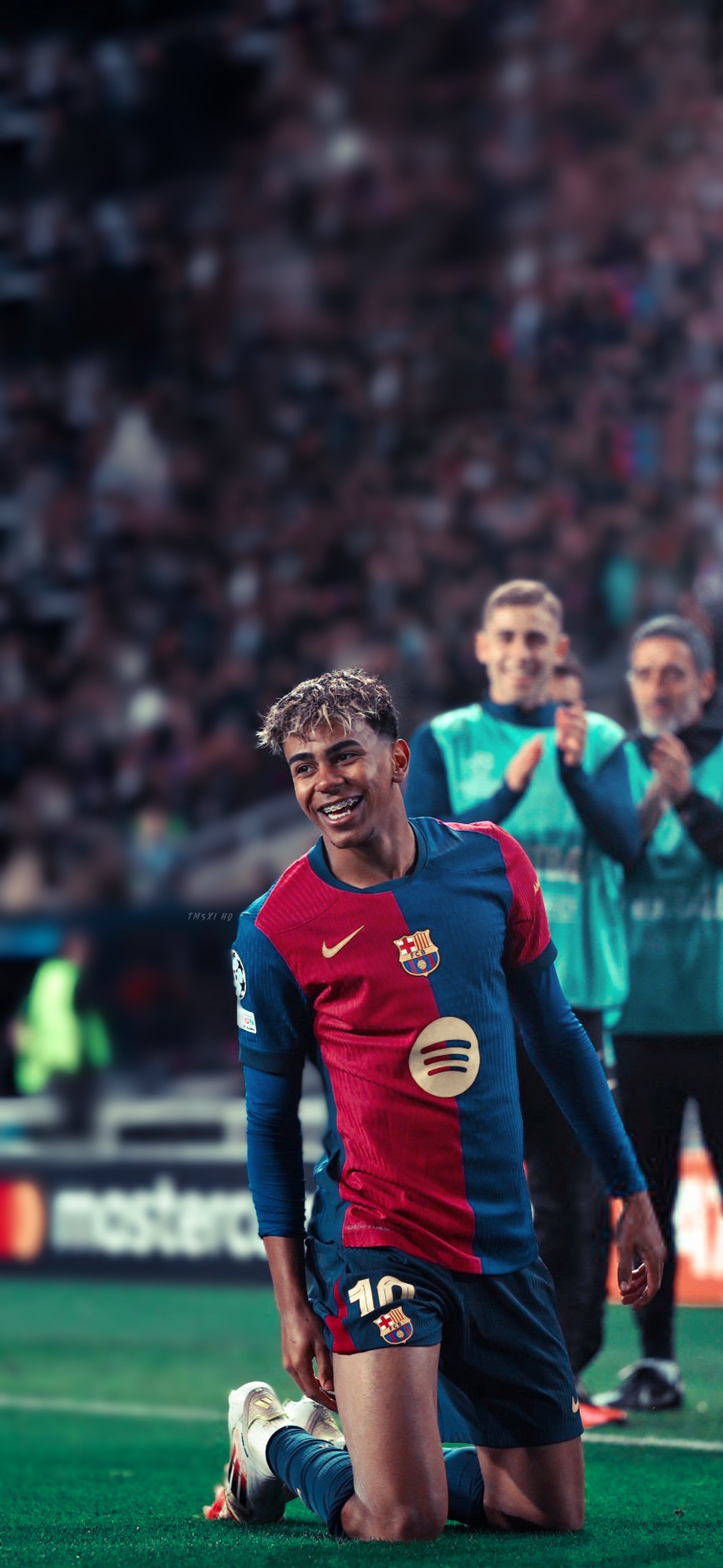 1890x4096 Lamine Yamal 2025 Wallpaper