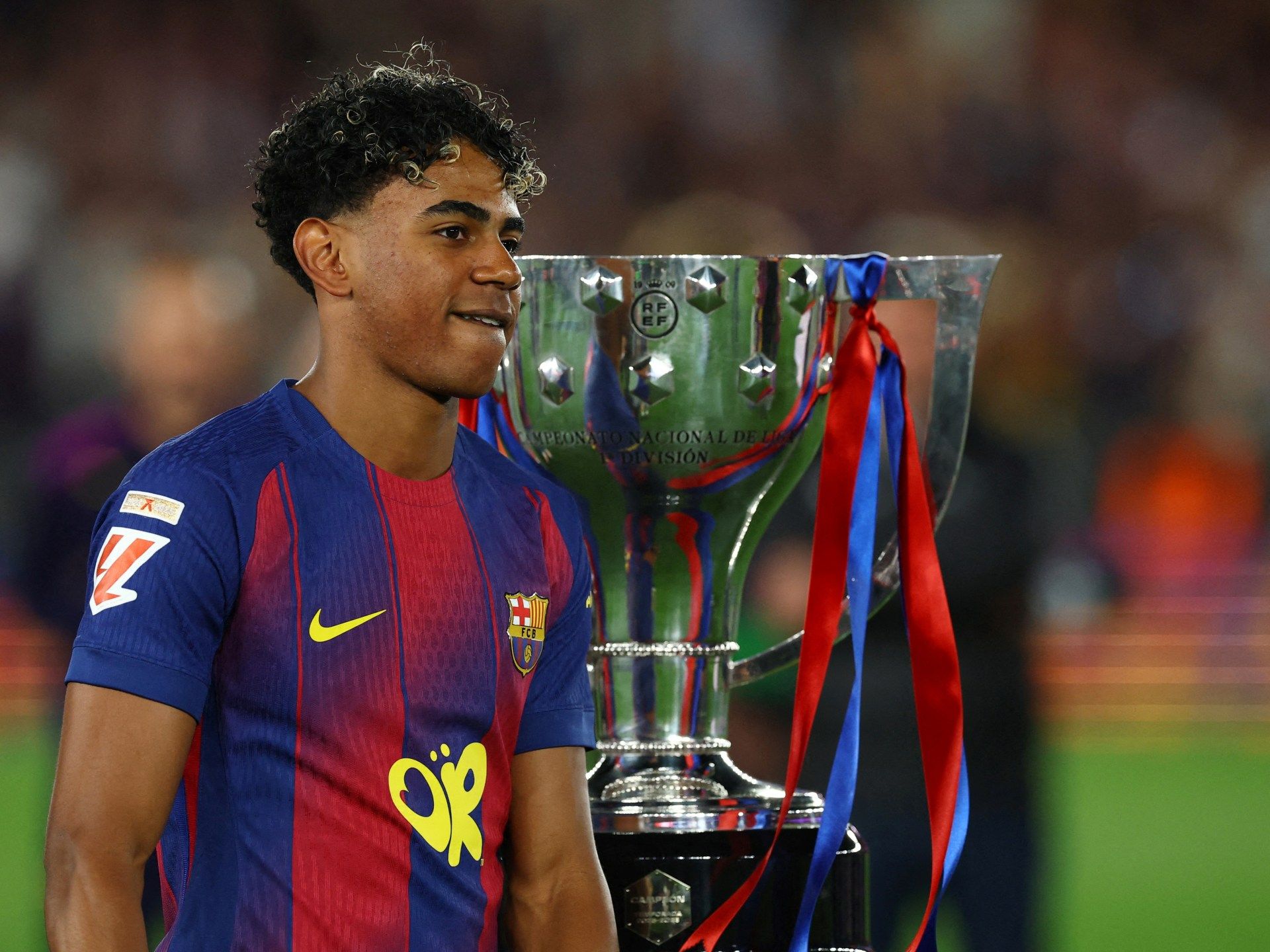 1920x1440 Barcelona teenager Lamine Yamal wins La Liga Player of the Season award